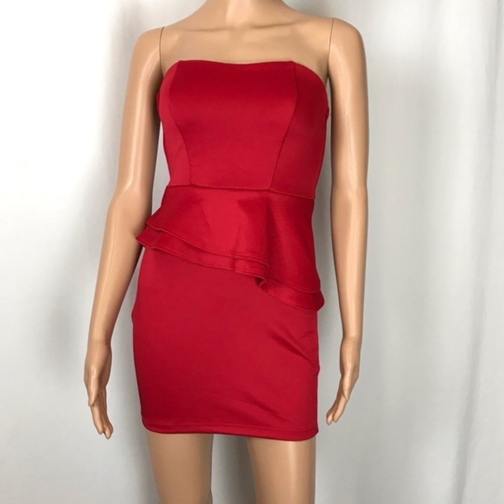 Jr's Wet Seal Red Mini Dress w Ruffle Detail Sz S - Picture 2 of 7